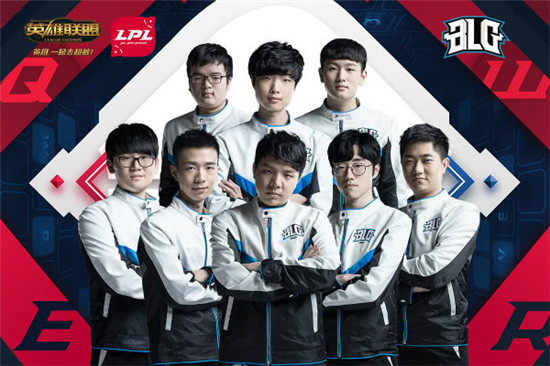 他将与球队 他将与球队