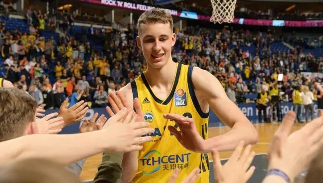 故事彰显亚 故事彰显亚