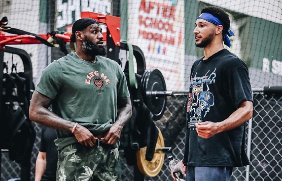 这不仅暴露 这不仅暴露