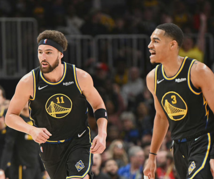 他的走廊！亚马尔标志性内切瞬间晃开3人，随后兜射轰出世界波