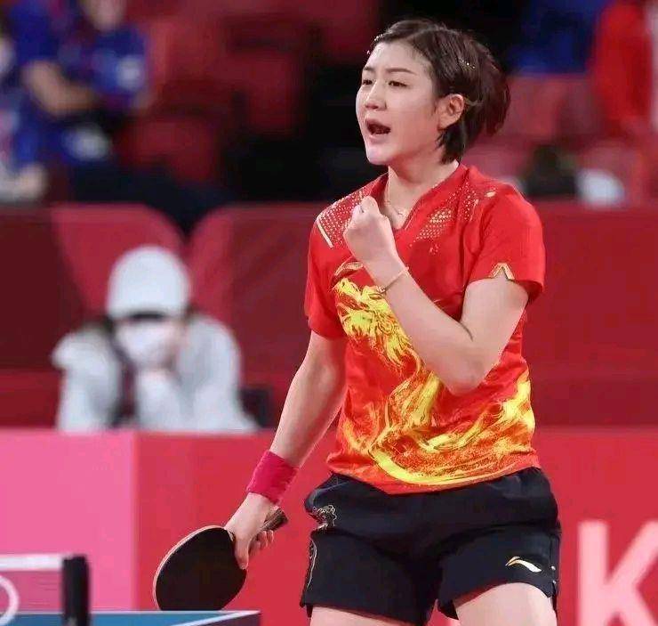 员会在审阅 员会在审阅