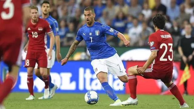 中国队以 中国队以